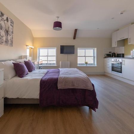 Isabella House - Hereford City Centre Aparthotel, By Rentmyhouse 外观 照片